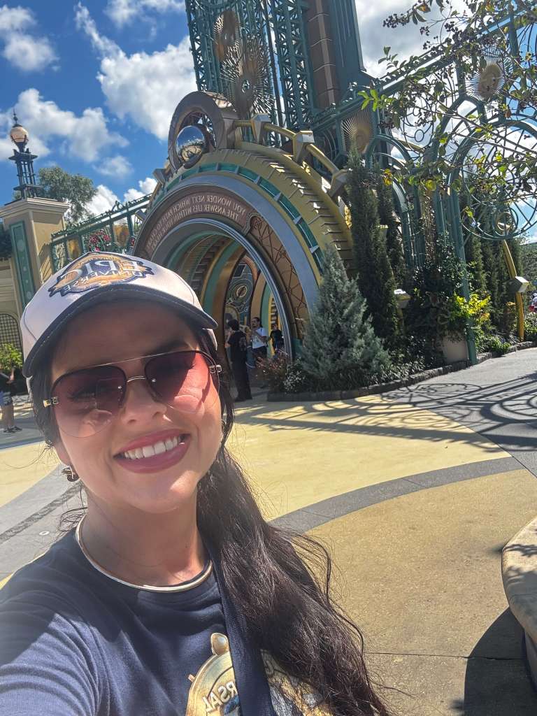 Luana na Universal